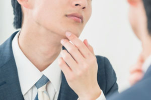 男性が気になる髭や体毛の悩み